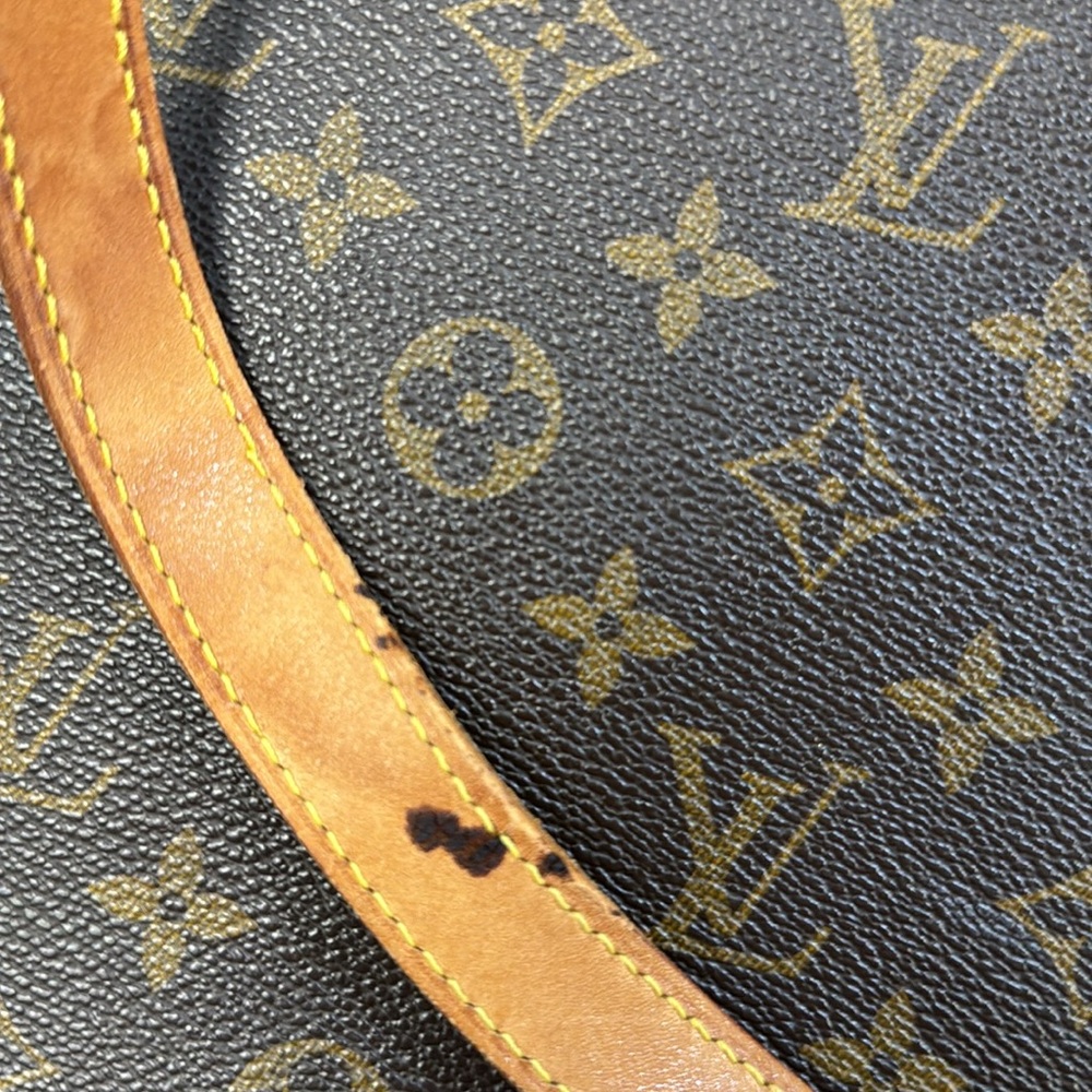 Louis Vuitton LV  Monogram  Brown Luco Shoulder Bag - Picture 12 of 15
